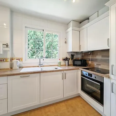 Apartment The Heart Of Nueva Andalucia